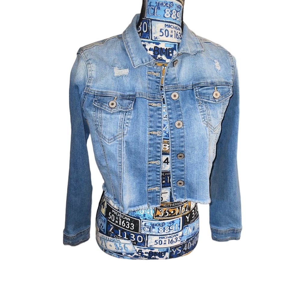 KanCan distressed cropped jean jacket